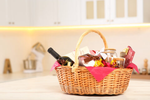 Creating a Memorable First Impression With Welcome Gifts for Guests